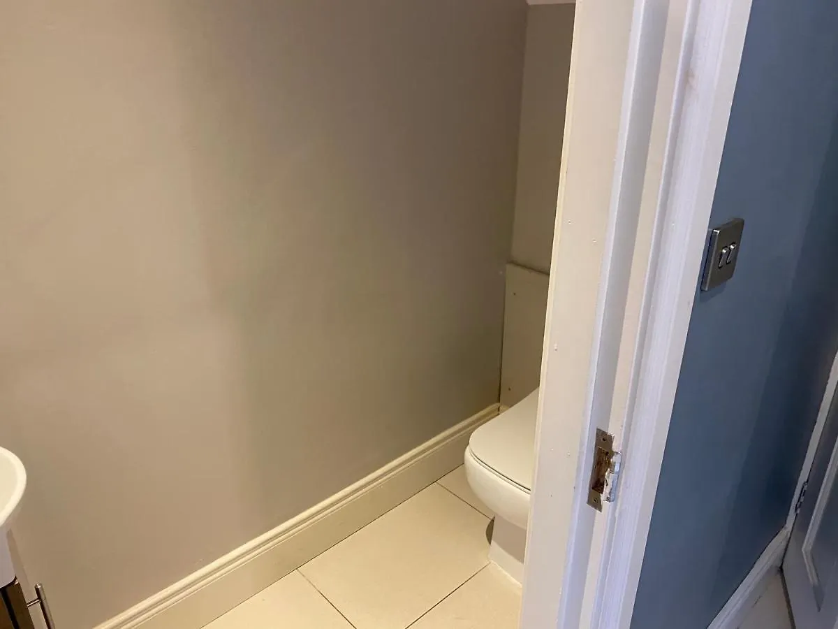Holiday home Victorian South Belfast Area Lisburn Road 3 Double Bedrooms - Great Transport Links